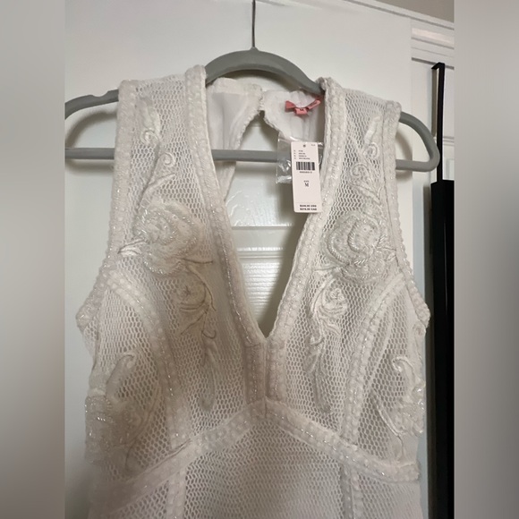 NWT - Not So Serious by Pallavi Mohan White Embroidered Mini Dress Sz Medium - Picture 8 of 15